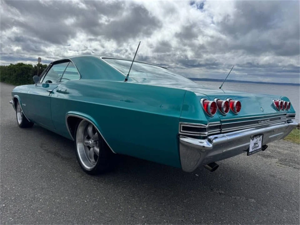 1965 Chevrolet Impala SS 4th Gen - Image 8 of 31