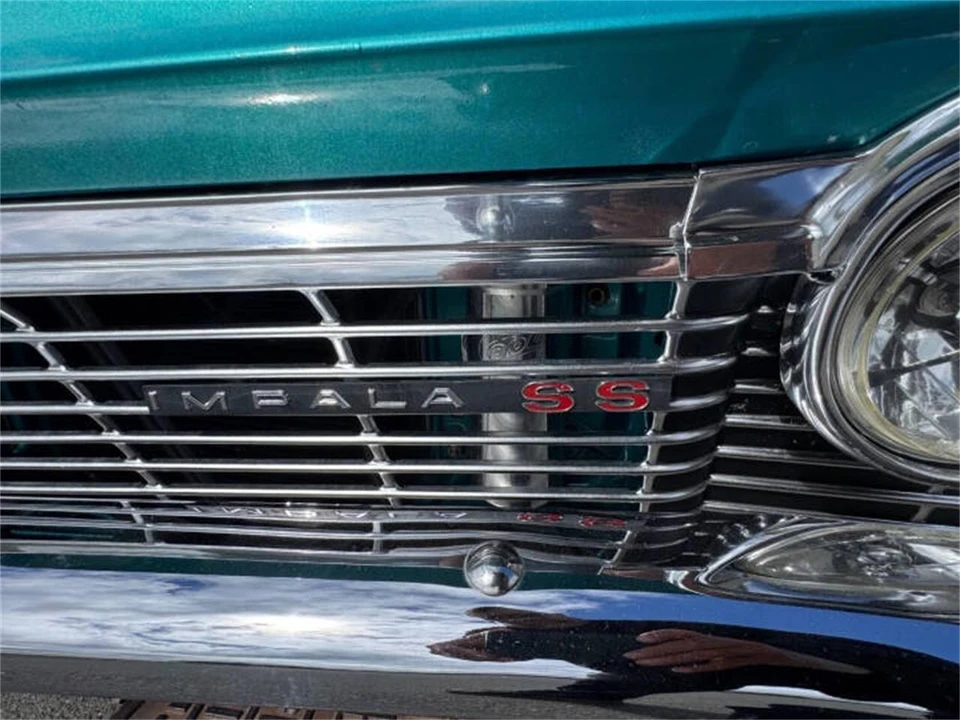 1965 Chevrolet Impala SS 4th Gen - Image 15 of 31