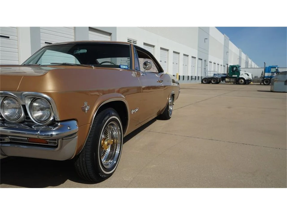 1965 Chevrolet Impala SS 4th Gen - Image 27 of 31