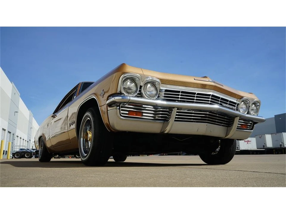 1965 Chevrolet Impala SS 4th Gen - Image 22 of 31