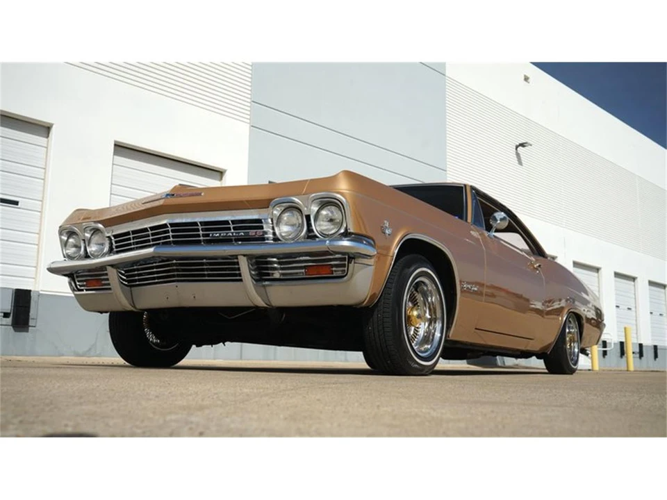 1965 Chevrolet Impala SS 4th Gen - Image 4 of 31