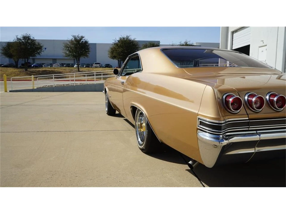 1965 Chevrolet Impala SS 4th Gen - Image 29 of 31