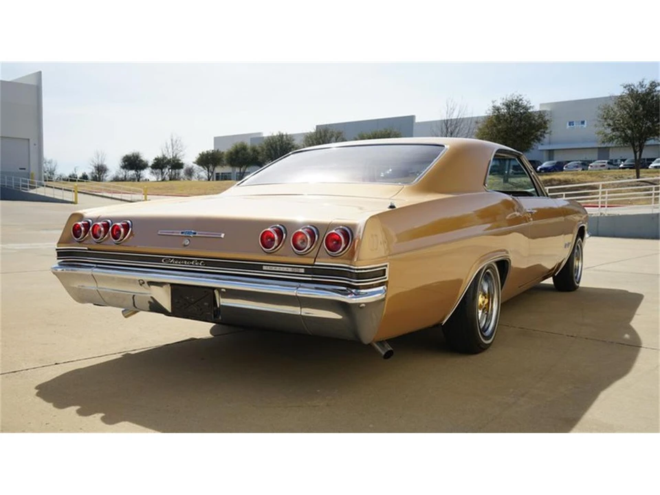 1965 Chevrolet Impala SS 4th Gen - Image 15 of 31