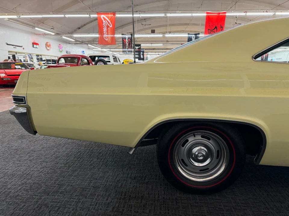 1965 Chevrolet Impala SS 4th Gen - Image 22 of 31