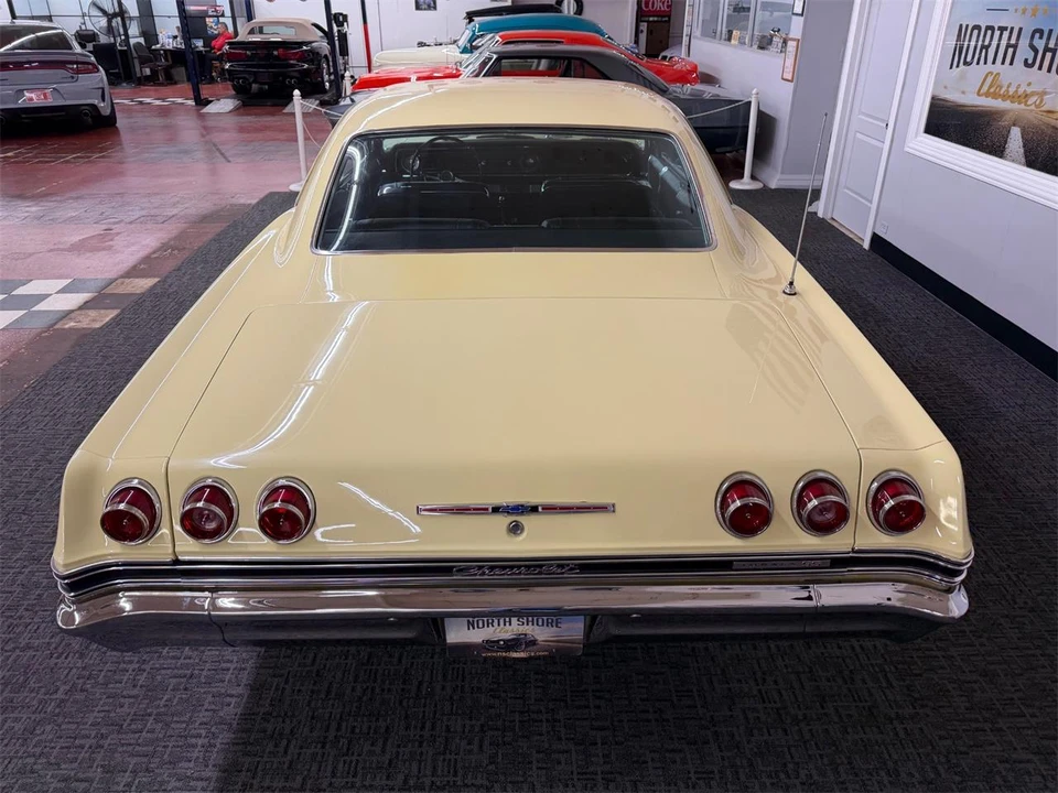 1965 Chevrolet Impala SS 4th Gen - Image 11 of 31