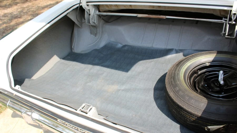 1965 Chevrolet Impala 4th Gen - Image 5 of 12