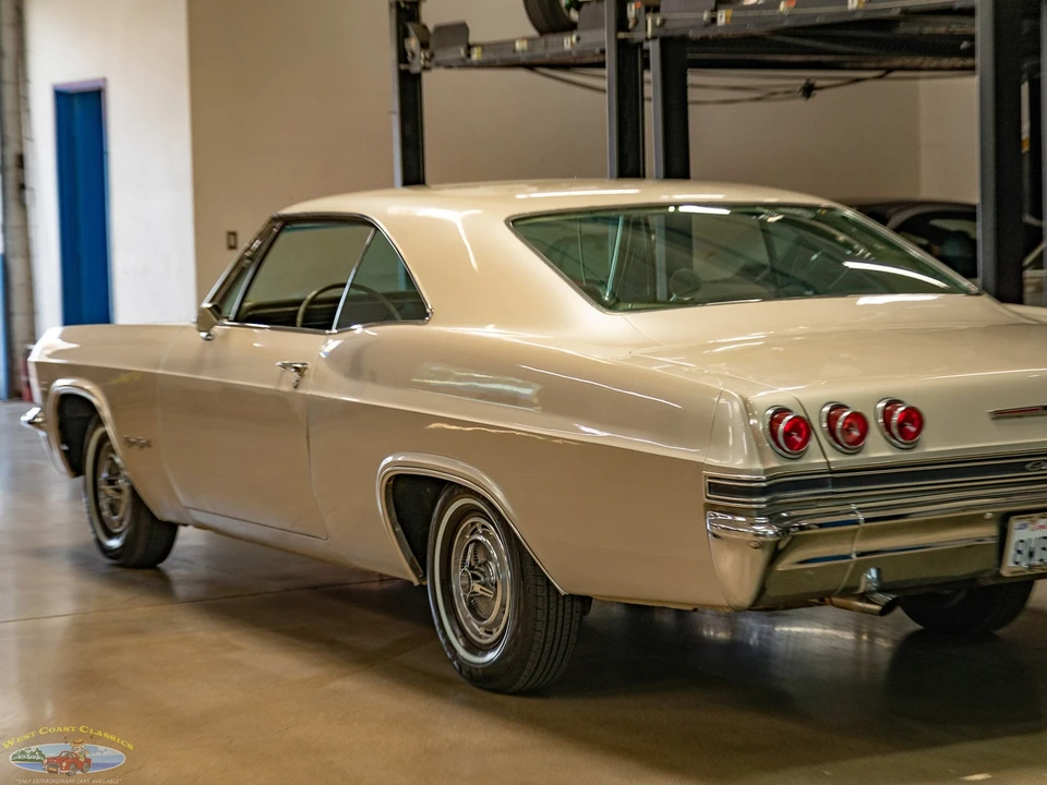 1965 Chevrolet Impala SS 4th Gen - Image 23 of 31