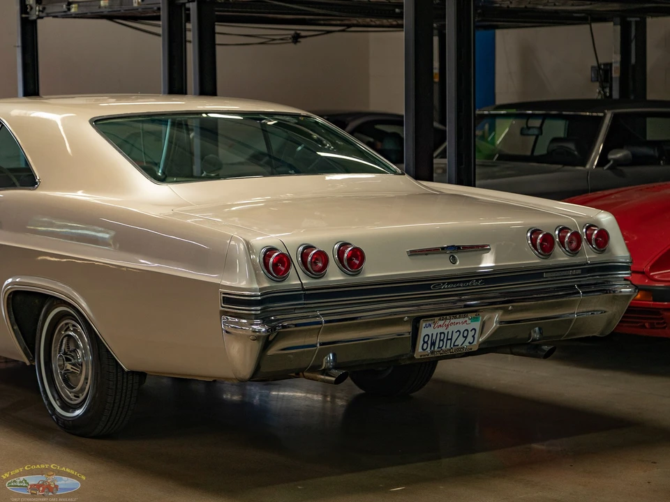 1965 Chevrolet Impala SS 4th Gen - Image 25 of 31
