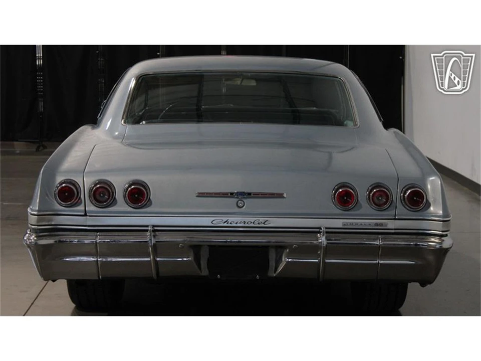 1965 Chevrolet Impala SS 4th Gen - Image 17 of 31