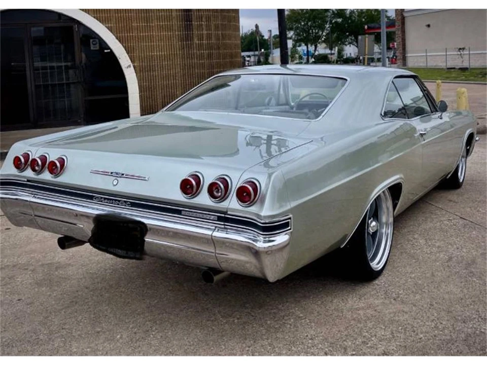 1965 Chevrolet Impala SS 4th Gen - Image 3 of 16