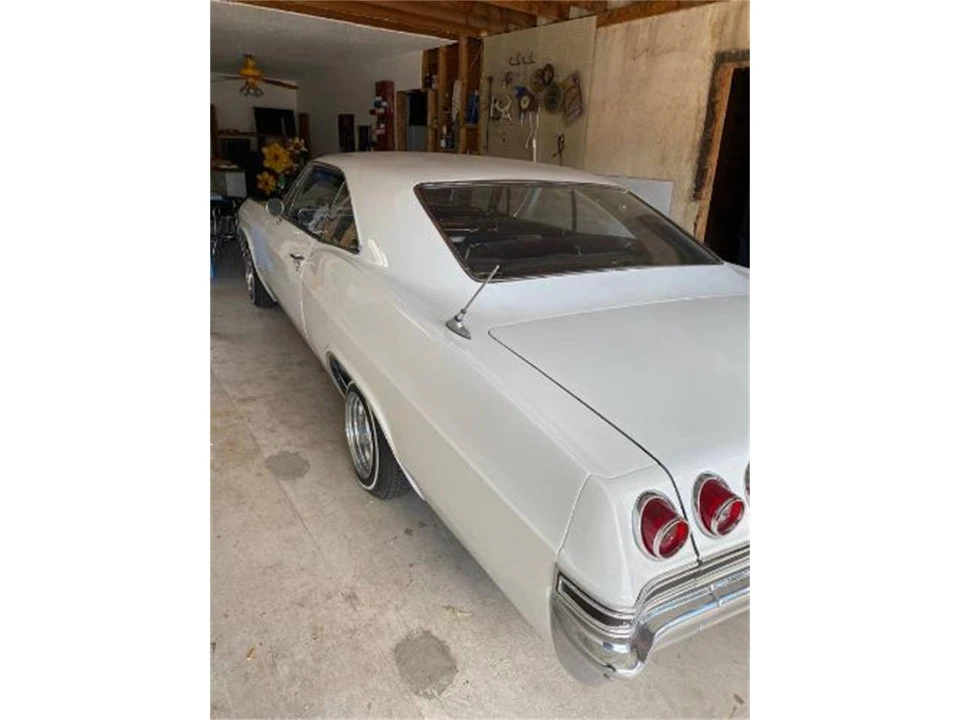 1965 Chevrolet Impala SS 4th Gen - Image 6 of 12