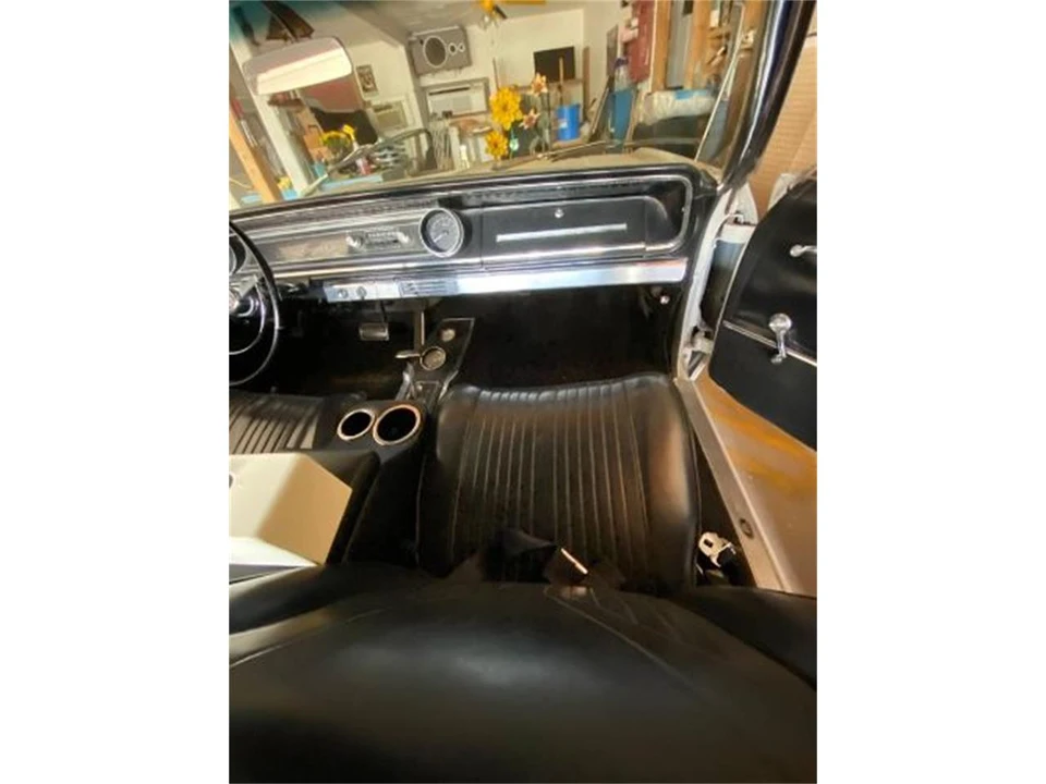 1965 Chevrolet Impala SS 4th Gen - Image 11 of 12