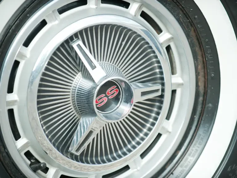 1965 Chevrolet Impala 4th Gen - Image 15 of 17
