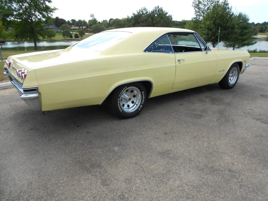 1965 Chevrolet Impala 4th Gen - Image 11 of 12