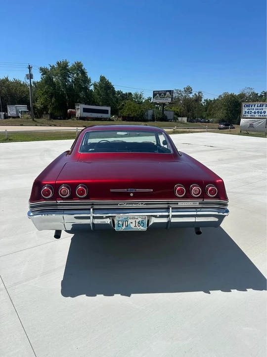 1965 Chevrolet Impala SS 4th Gen - Image 8 of 13