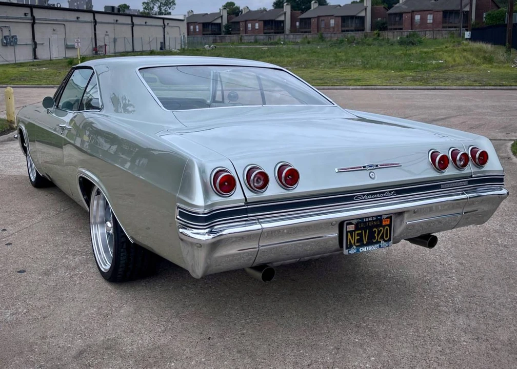1965 Chevrolet Impala SS 4th Gen - Image 5 of 24