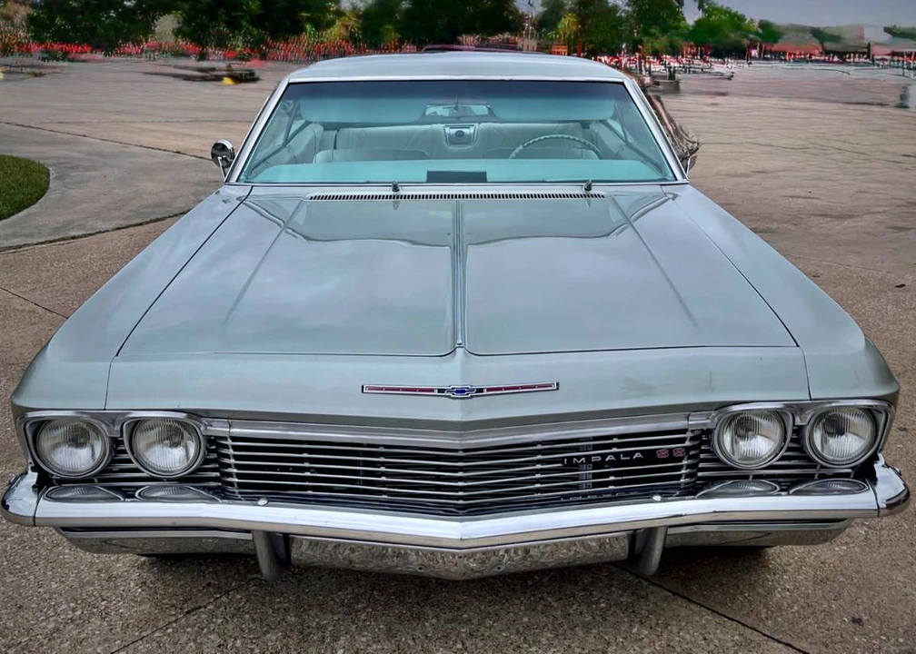 1965 Chevrolet Impala SS 4th Gen - Image 2 of 24