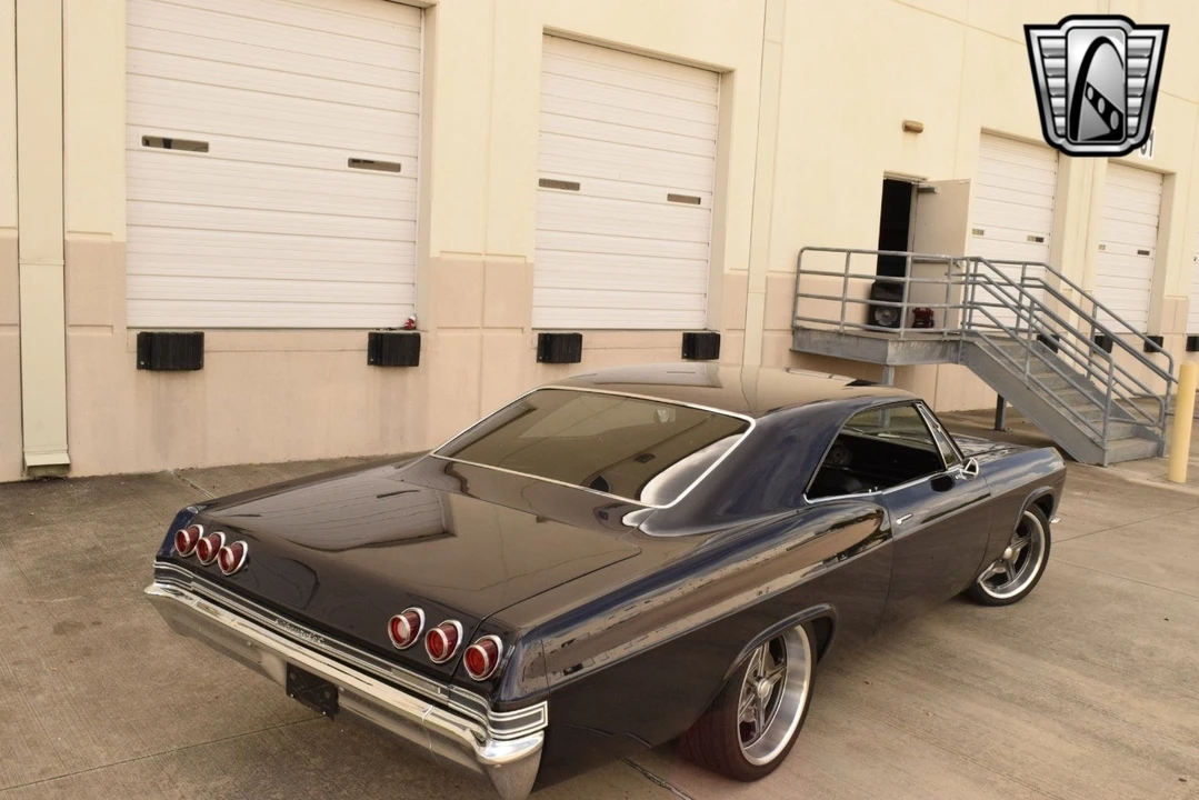 1965 Chevrolet Impala 3rd Gen - Image 5 of 12
