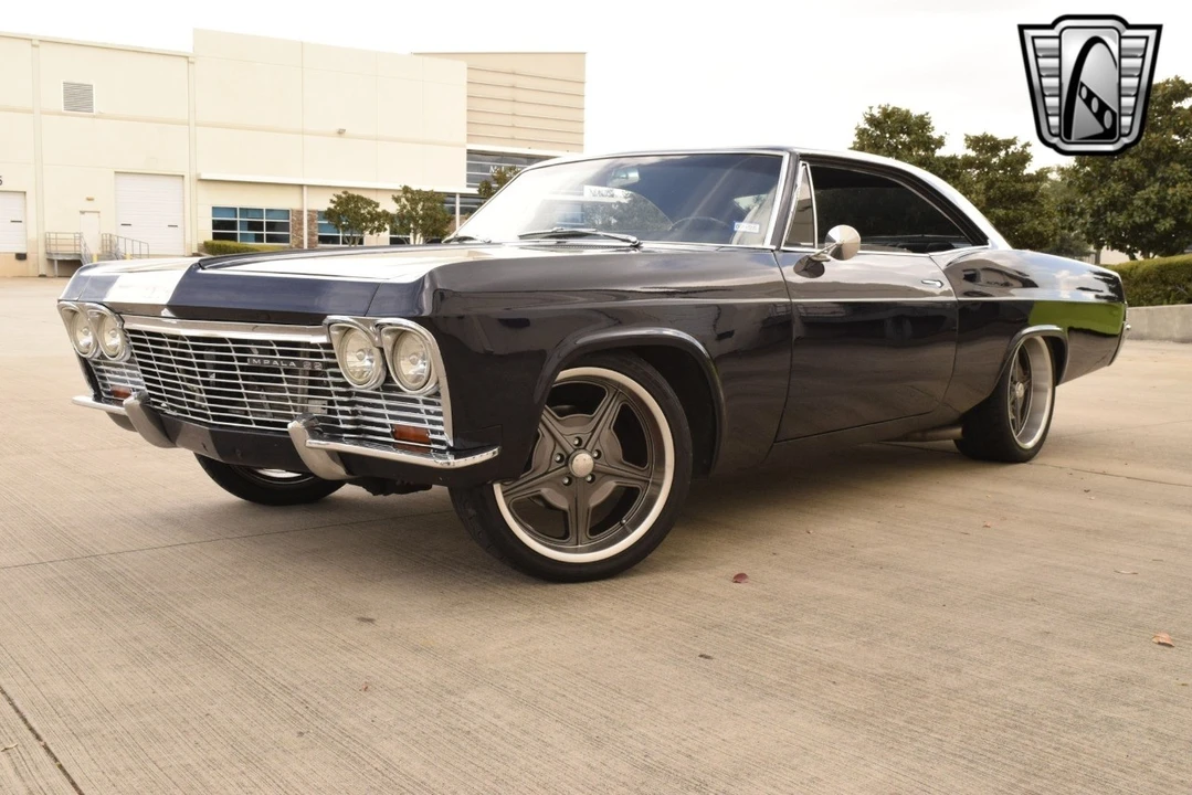 1965 Chevrolet Impala 3rd Gen - Image 9 of 12
