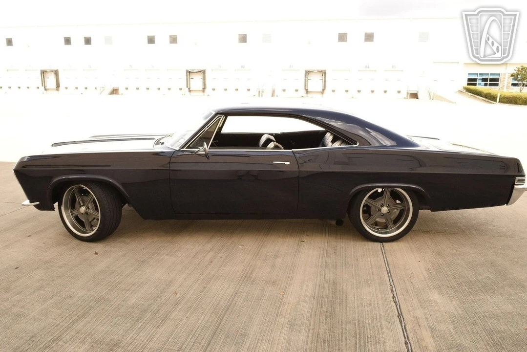 1965 Chevrolet Impala 3rd Gen - Image 5 of 12