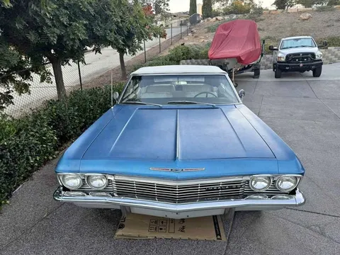 1965 Chevrolet Impala SS Sedan 4D