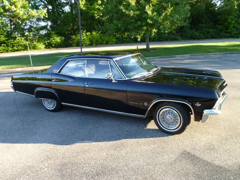 1965 Chevrolet Impala Sport Sedan