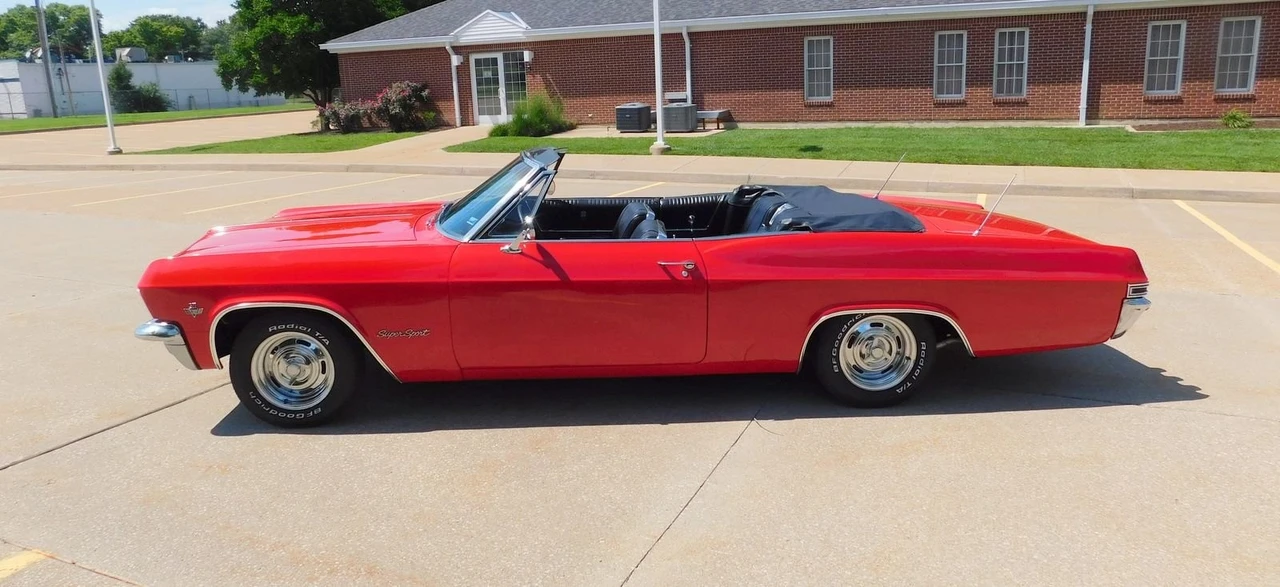 1965 Chevrolet Impala SS 4th Gen - Image 9 of 31