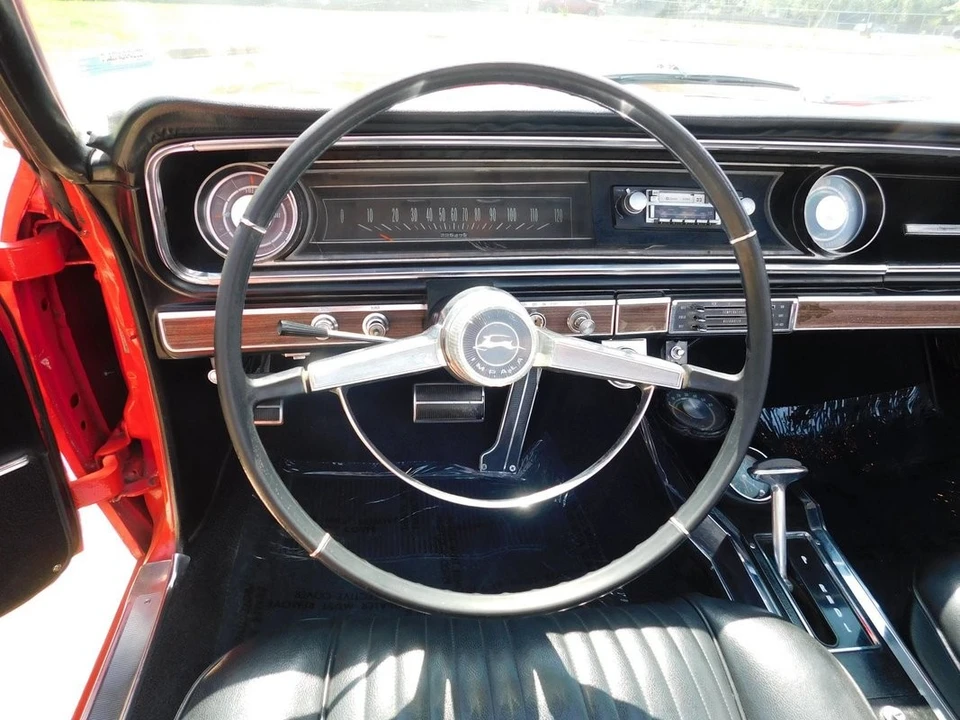 1965 Chevrolet Impala SS 4th Gen - Image 15 of 31