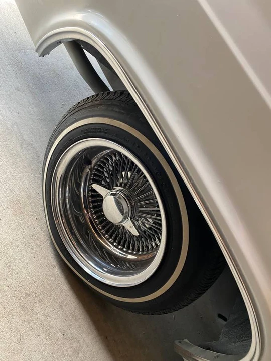 1965 Chevrolet Impala SS 4th Gen - Image 5 of 8