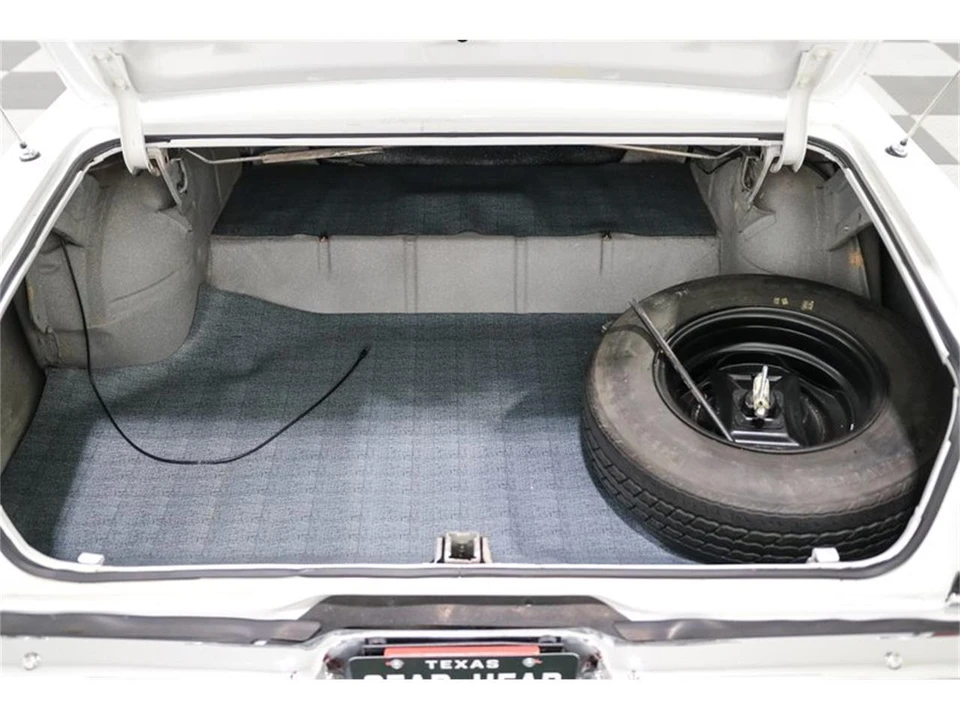 1965 Chevrolet Malibu - Image 18 of 27