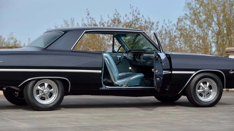 1965 Chevrolet Malibu - Image 17 of 31