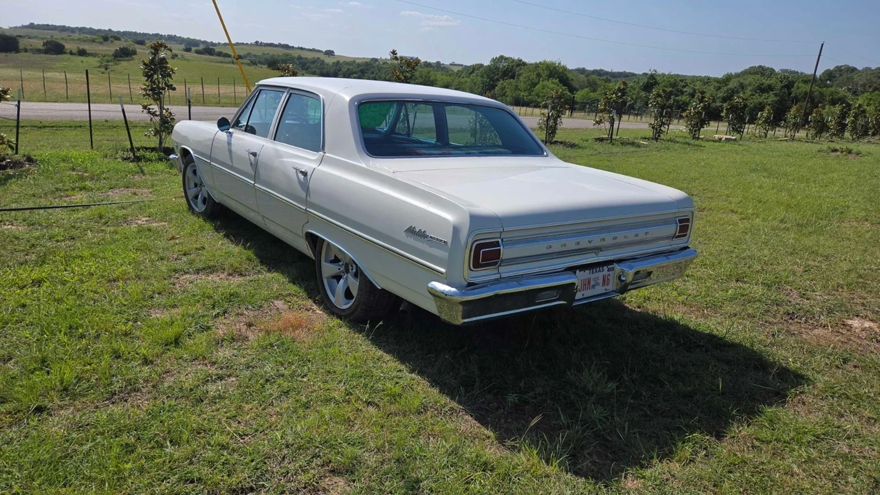 1965 Chevrolet Malibu - Image 4 of 13