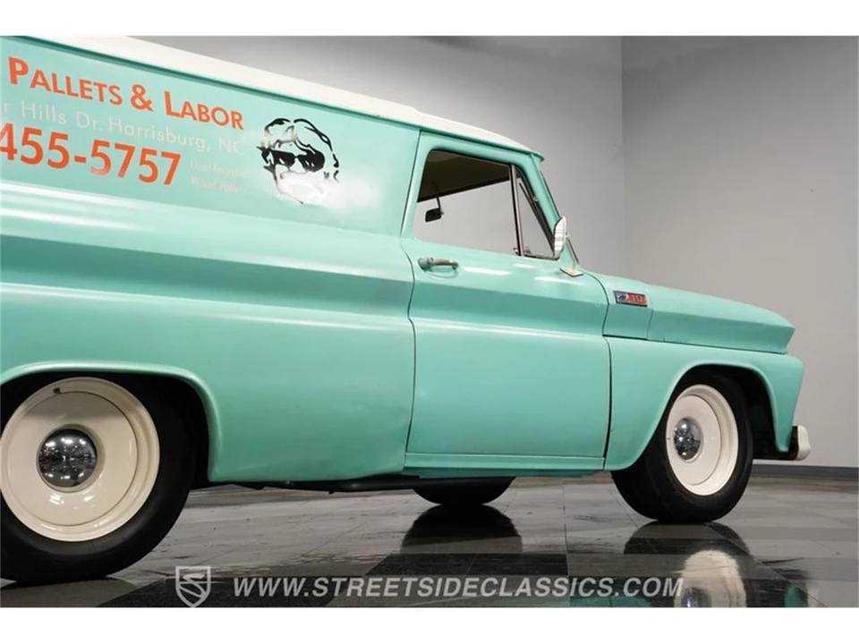 1965 Chevrolet G-Series Van - Image 26 of 31