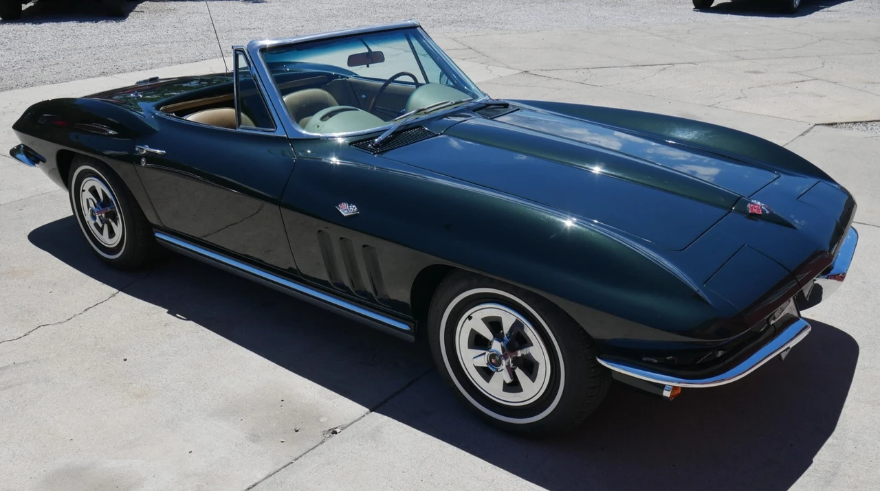 1965 Chevrolet Corvette C2 - Image 7 of 31