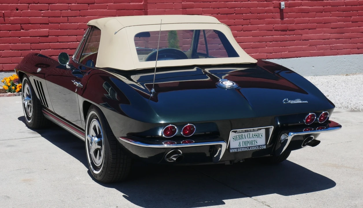 1965 Chevrolet Corvette C2 - Image 4 of 31