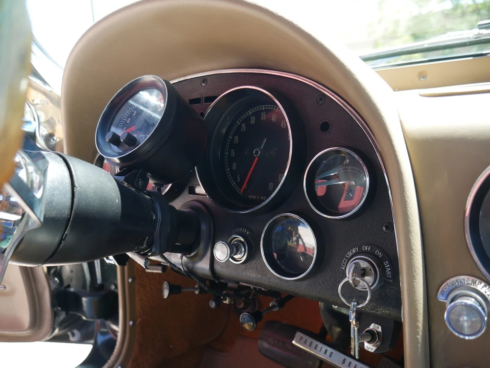 1965 Chevrolet Corvette C2 - Image 30 of 31
