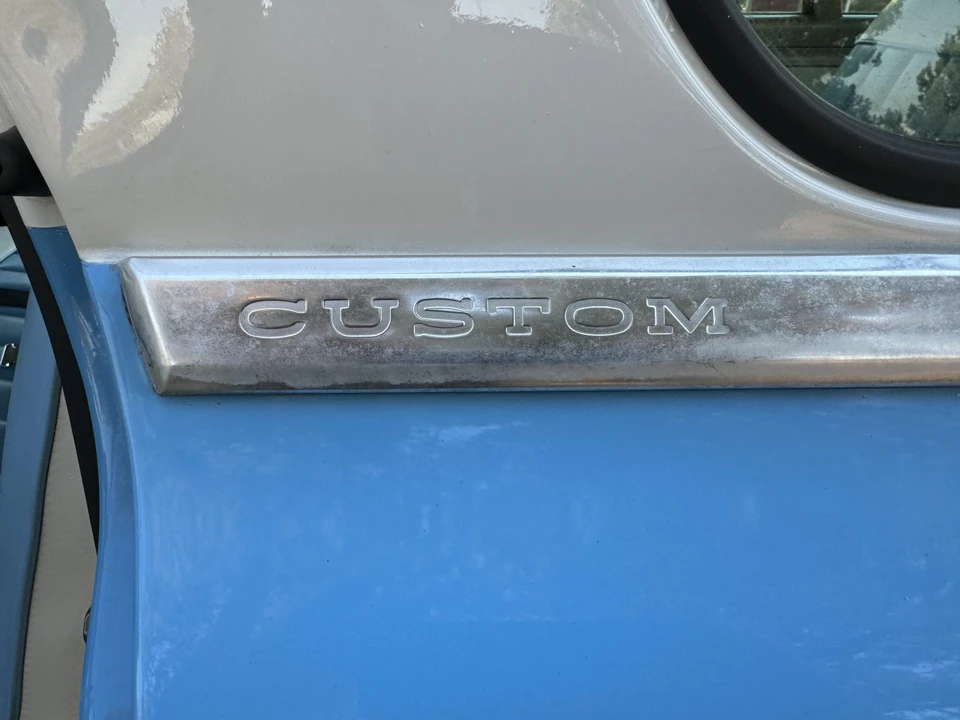 1965 Chevrolet Suburban 5th Gen - Image 17 of 31