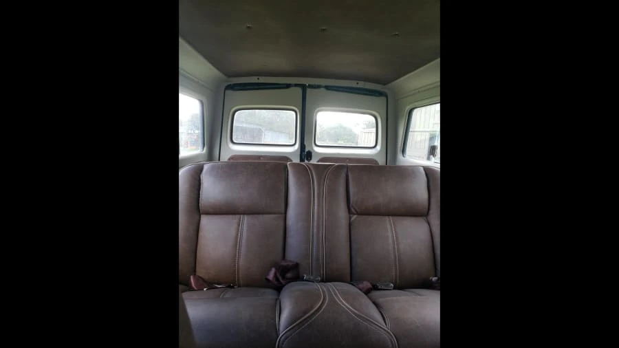1965 Chevrolet Suburban 5th Gen - Image 9 of 12