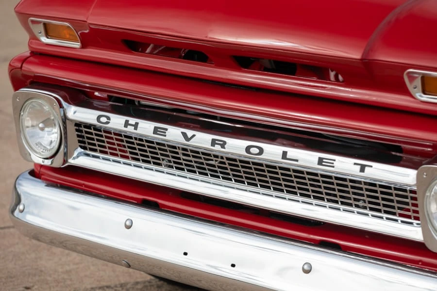 1965 Chevrolet Suburban 5th Gen - Image 16 of 31