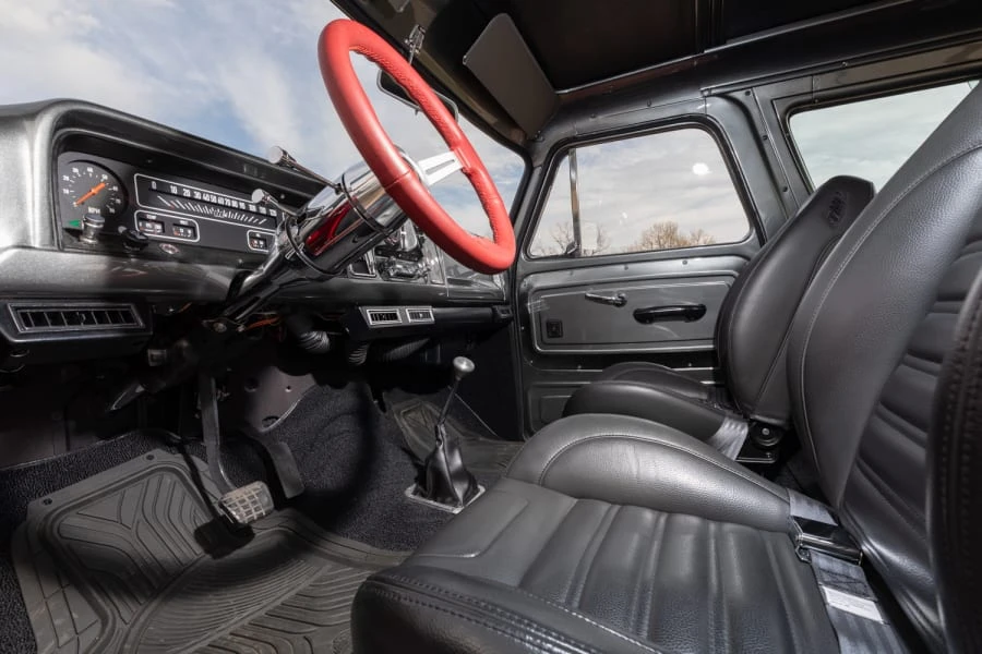 1965 Chevrolet Suburban 5th Gen - Image 26 of 31