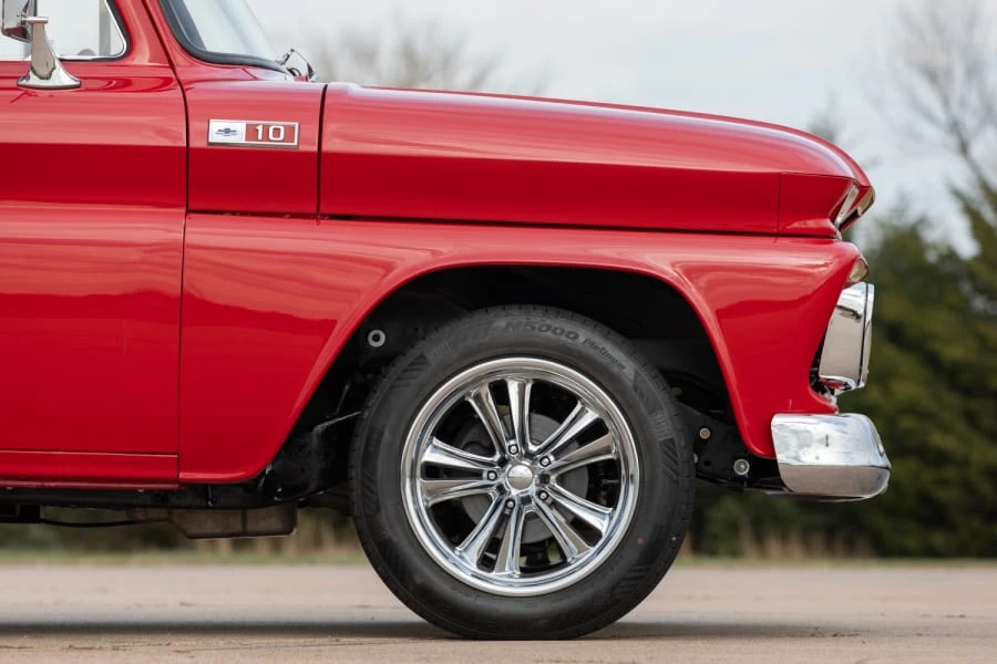 1965 Chevrolet Suburban 5th Gen - Image 17 of 31