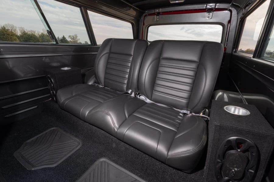 1965 Chevrolet Suburban 5th Gen - Image 30 of 31