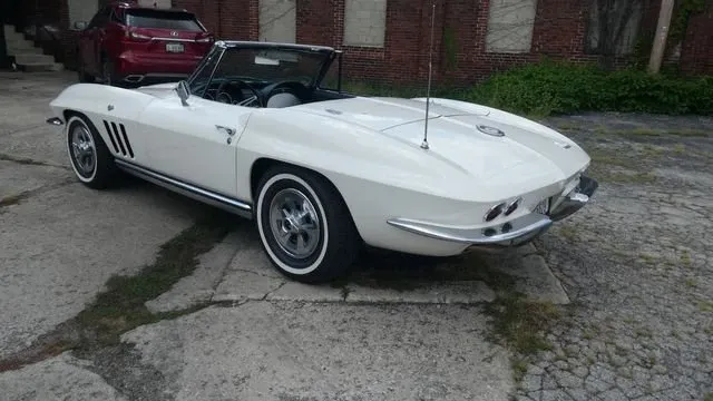 1965 Chevrolet Corvette C2 - Image 2 of 20