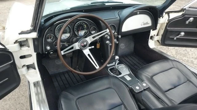 1965 Chevrolet Corvette C2 - Image 14 of 20
