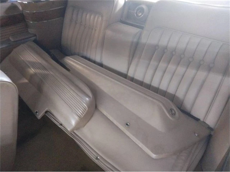 1965 Chrysler Imperial 2nd Gen - Image 18 of 19