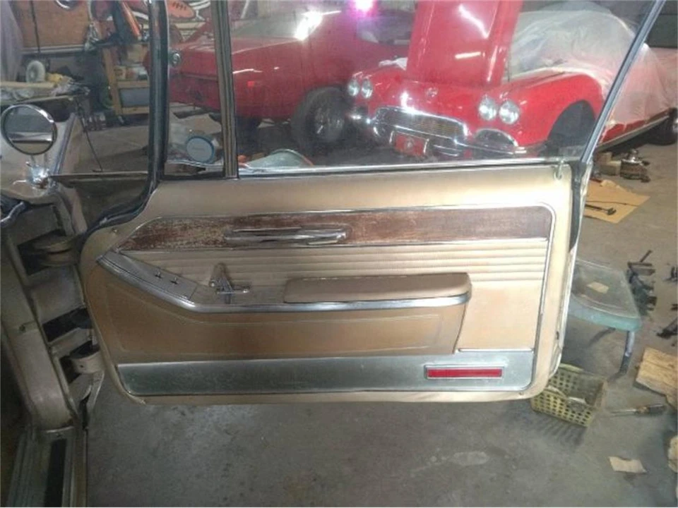 1965 Chrysler Imperial 2nd Gen - Image 10 of 19