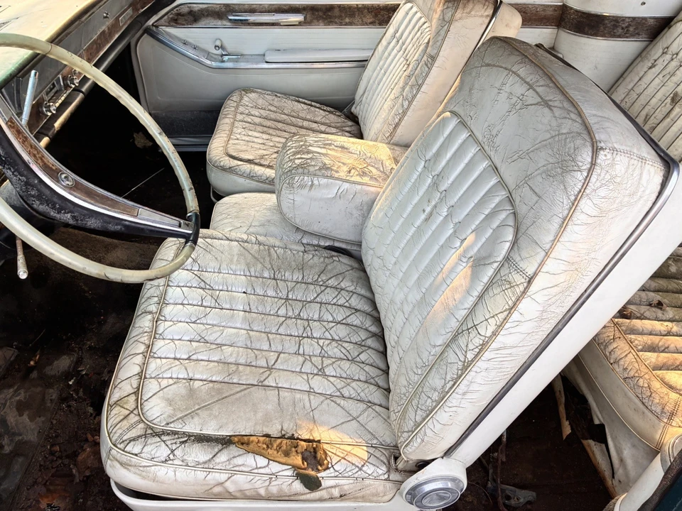 1965 Chrysler Imperial 2nd Gen - Image 30 of 31