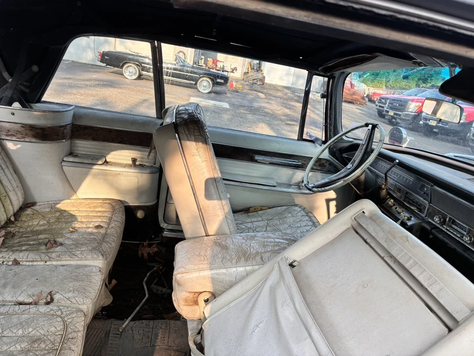 1965 Chrysler Imperial 2nd Gen - Image 27 of 31