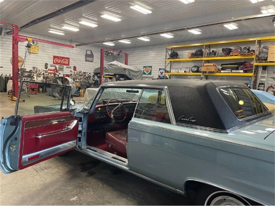 1965 Chrysler Imperial 2nd Gen - Image 4 of 28
