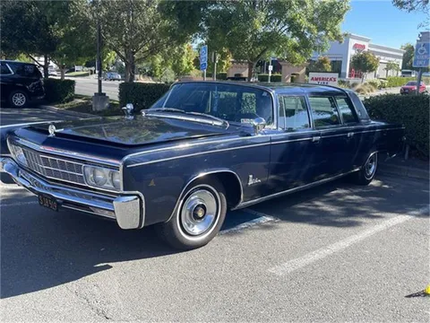 1965 Chrysler Imperial Lebaron Limousine